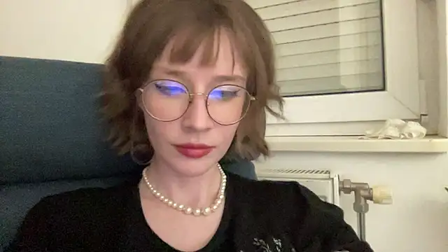 Snapshot of ms_christiana chatting on 05/04/26, 09:22 ms christiana online show from 05/04/26, 09:22