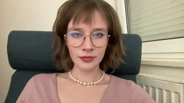 Snapshot of ms_christiana chatting on 05/05/26, 07:33 ms christiana online show from 05/05/26, 07:33