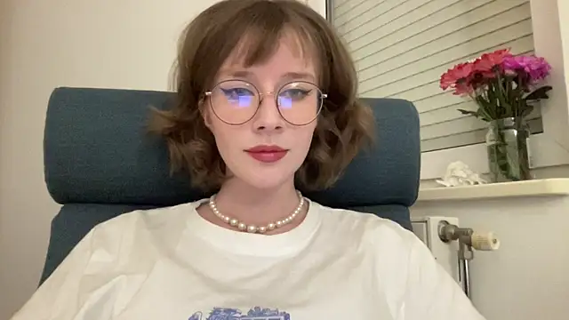 Snapshot of ms_christiana chatting on 05/07/26, 07:41 ms christiana online show from 05/07/26, 07:41