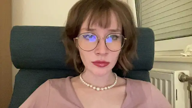Snapshot of ms_christiana chatting on 05/08/26, 09:31 ms christiana online show from 05/08/26, 09:31