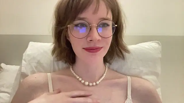 Snapshot of ms_christiana chatting on 05/14/26, 08:15 ms christiana online show from 05/14/26, 08:15