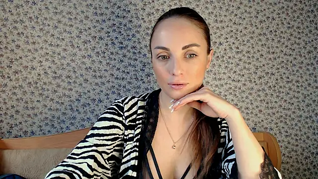 Snapshot of Tinadream20 chatting on 01/24/25, 08:44 Tinadream20 online show from 01/24/25, 08:44