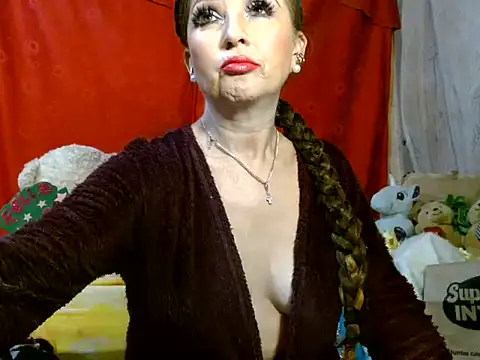 hottieperla online show from 06/19/26, 06:34