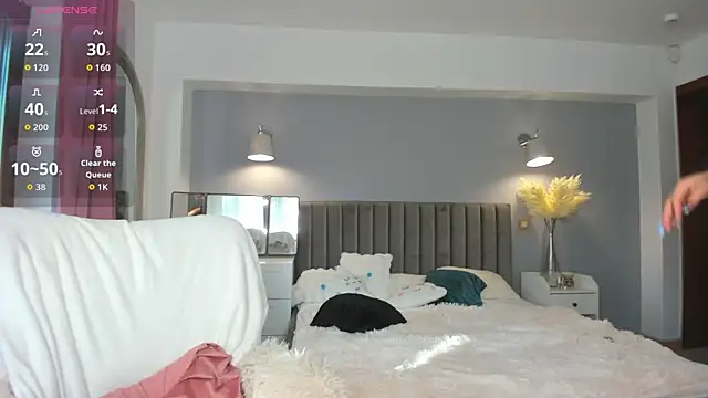 Awesome Jolie online show from 10/22/25, 06:35