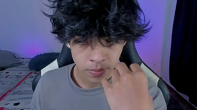 Alan26  online show from 11/23/25, 03:17