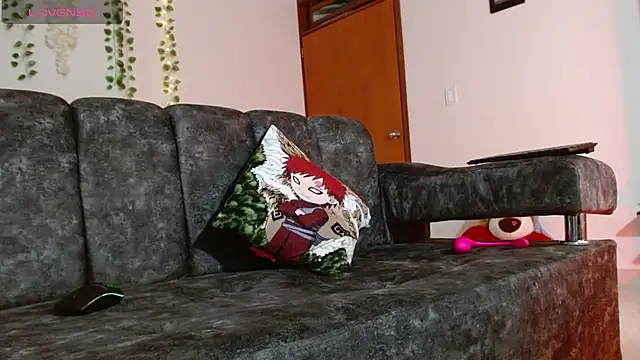 Snapshot of _valeria14 chatting on 01/14/25, 11:05 valeria14 online show from 01/14/25, 11:05