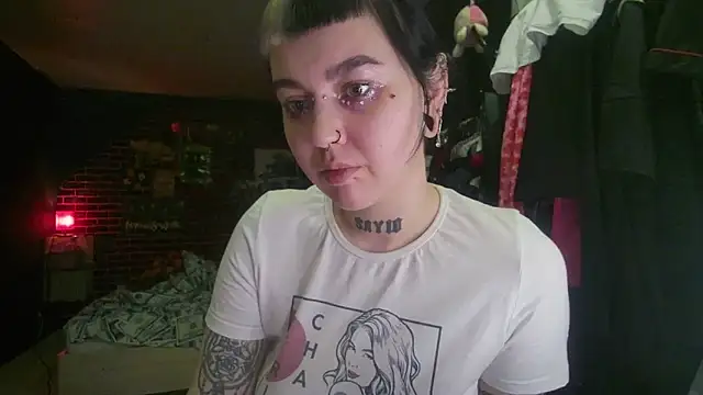 MoorderxDoll online show from 01/05/25, 08:31