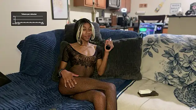 Snapshot of cutiesigh chatting on 09/15/25, 10:37 cutiesigh online show from 09/15/25, 10:37