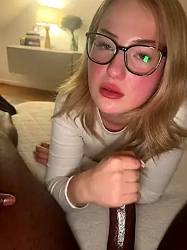 Snapshot of shymasha chatting on 09/12/25, 06:08 shymasha online show from 09/12/25, 06:08