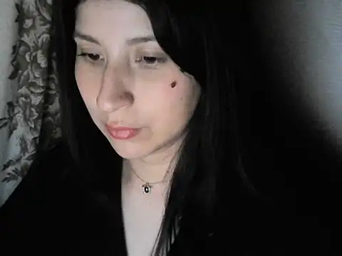 Snapshot of has_Zky chatting on 11/03/25, 06:14 has Zky online show from 11/03/25, 06:14