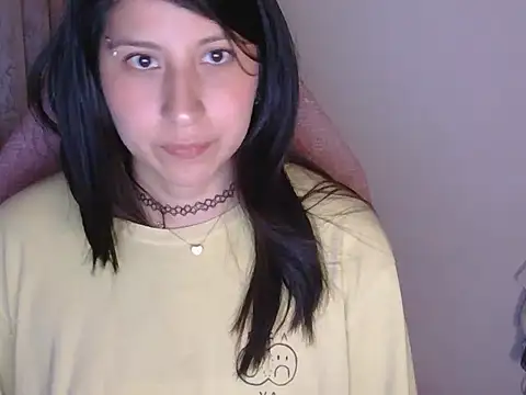 Snapshot of has_Zky chatting on 05/19/26, 02:07 has Zky online show from 05/19/26, 02:07