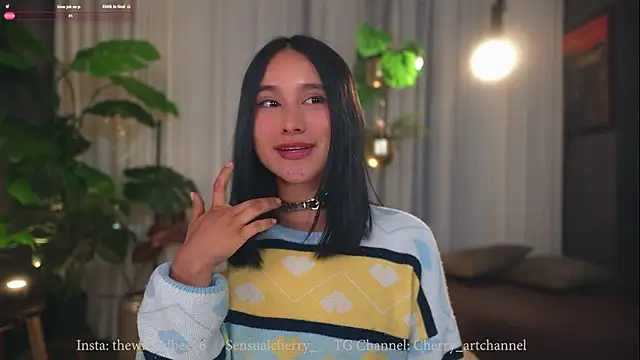 Miss beee online show from 11/15/25, 01:03