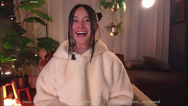 Miss beee online show from 11/21/25, 11:03