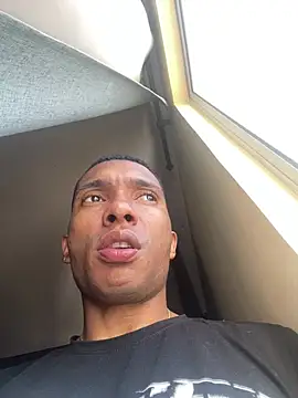 Aaronblack1  online show from 04/26/26, 02:04
