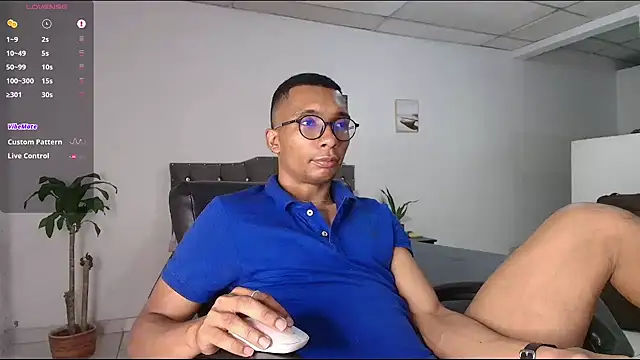Aaronblack1  online show from 06/19/26, 12:48