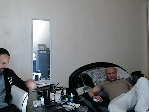 Terizizz online show from 04/20/26, 08:32