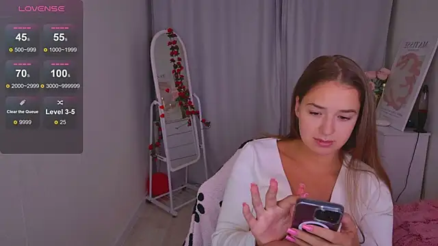 Snapshot of LovelyJessie chatting on 02/27/26, 02:06 LovelyJessie online show from 02/27/26, 02:06