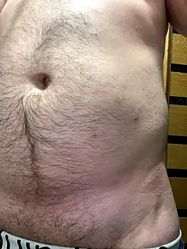 Snapshot of vanho29 chatting on 11/28/25, 02:47 vanho29 online show from 11/28/25, 02:47