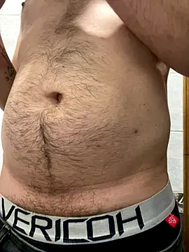 Snapshot of vanho29 chatting on 12/03/25, 02:19 vanho29 online show from 12/03/25, 02:19