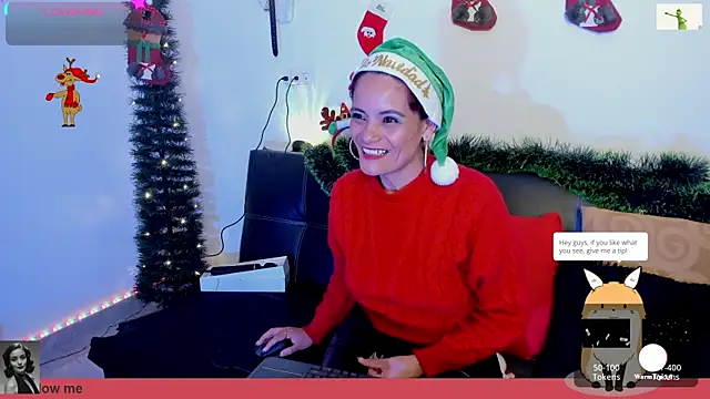 Snapshot of Julieta_Wall_ chatting on 12/22/24, 04:39 Julieta Wall  online show from 12/22/24, 04:39