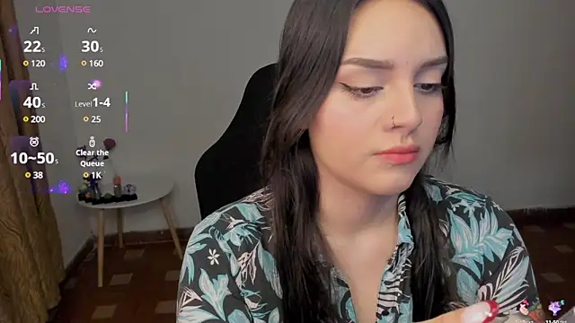 Snapshot of anaveleeez chatting on 02/06/25, 03:27 anaveleeez online show from 02/06/25, 03:27