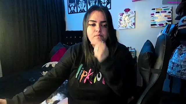 Snapshot of Luise_Meyrink chatting on 02/20/25, 10:59 Luise Meyrink online show from 02/20/25, 10:59