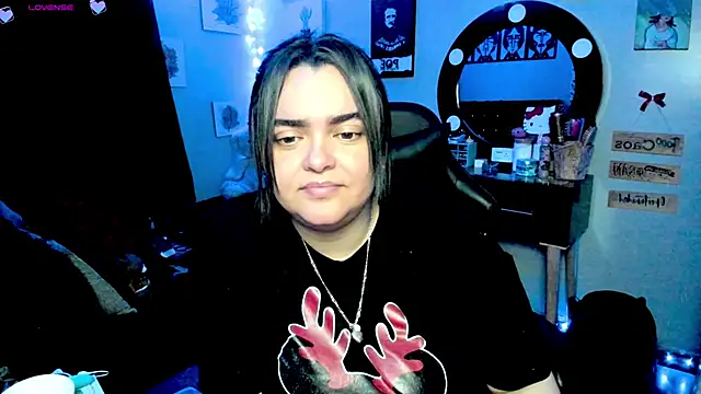 Snapshot of Luise_Meyrink chatting on 03/05/25, 06:54 Luise Meyrink online show from 03/05/25, 06:54