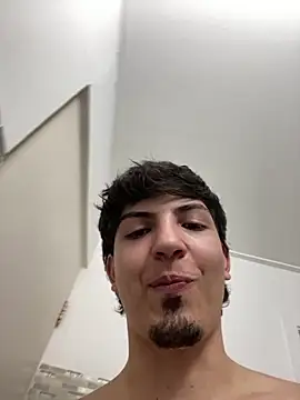 Snapshot of valdo0190 chatting on 01/08/26, 02:25 valdo0190 online show from 01/08/26, 02:25