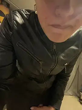 aangie  uwu online show from 12/03/24, 11:13