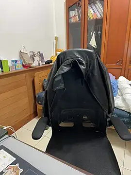 Snapshot of hihi0169 chatting on 02/06/25, 05:51 hihi0169 online show from 02/06/25, 05:51