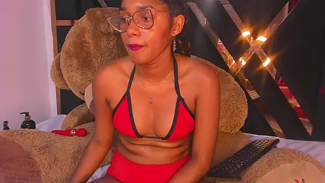 Snapshot of Ebony_beautifull chatting on 02/26/25, 06:37 Ebony beautifull online show from 02/26/25, 06:37