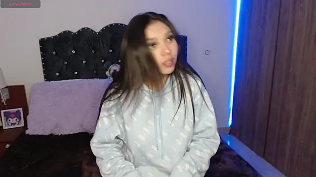 Snapshot of Maiaa_evans chatting on 01/09/25, 12:46 Maiaa evans online show from 01/09/25, 12:46