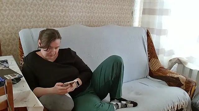 Snapshot of franceska_blue chatting on 01/12/26, 12:10 franceska blue online show from 01/12/26, 12:10