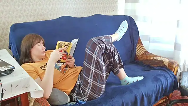 Snapshot of franceska_blue chatting on 03/10/26, 11:26 franceska blue online show from 03/10/26, 11:26