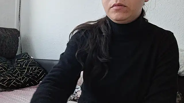 Snapshot of Cyndee_Winter chatting on 12/20/24, 01:43 Cyndee Winter online show from 12/20/24, 01:43