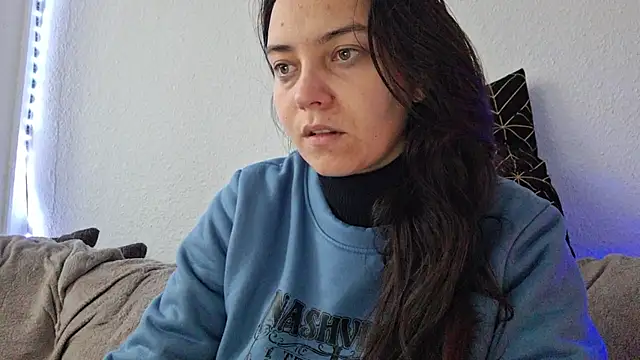 Snapshot of Cyndee_Winter chatting on 12/28/24, 01:49 Cyndee Winter online show from 12/28/24, 01:49