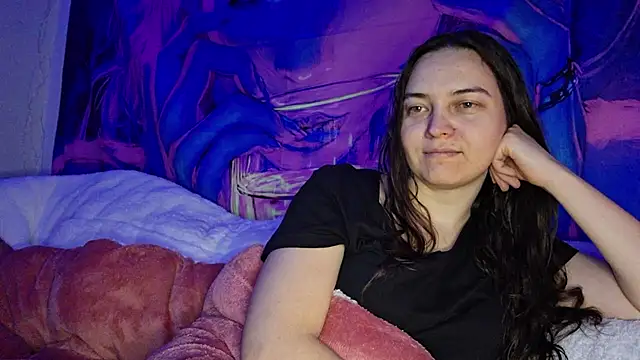 Snapshot of Cyndee_Winter chatting on 01/14/25, 05:56 Cyndee Winter online show from 01/14/25, 05:56