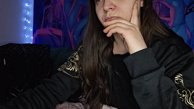 Snapshot of Cyndee_Winter chatting on 02/02/25, 04:00 Cyndee Winter online show from 02/02/25, 04:00