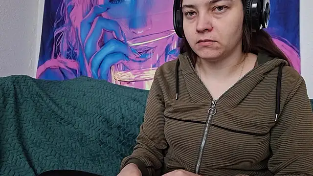 Snapshot of Cyndee_Winter chatting on 02/27/25, 01:49 Cyndee Winter online show from 02/27/25, 01:49