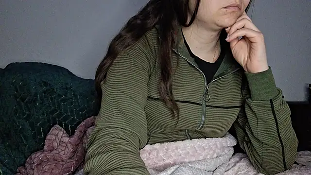 Snapshot of Cyndee_Winter chatting on 03/04/25, 05:45 Cyndee Winter online show from 03/04/25, 05:45