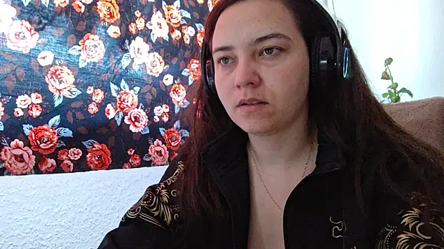 Snapshot of Cyndee_Winter chatting on 03/22/25, 10:06 Cyndee Winter online show from 03/22/25, 10:06