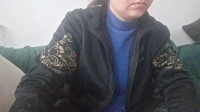 Snapshot of Cyndee_Winter chatting on 09/18/25, 07:21 Cyndee Winter online show from 09/18/25, 07:21