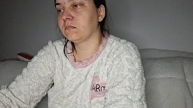 Snapshot of Cyndee_Winter chatting on 10/26/25, 08:15 Cyndee Winter online show from 10/26/25, 08:15