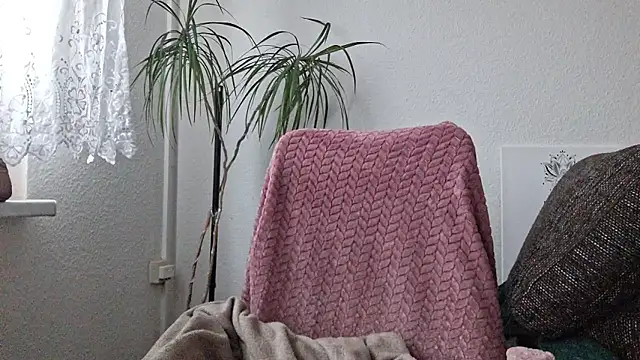 Snapshot of Cyndee_Winter chatting on 01/15/26, 12:43 Cyndee Winter online show from 01/15/26, 12:43