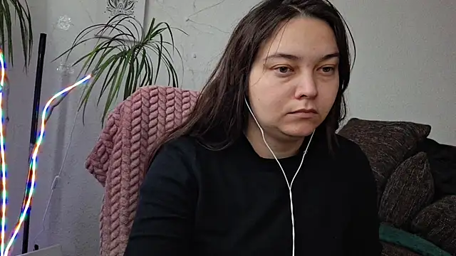 Snapshot of Cyndee_Winter chatting on 02/09/26, 11:03 Cyndee Winter online show from 02/09/26, 11:03