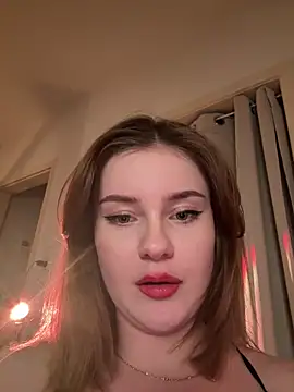 Snapshot of MaribelRiver chatting on 02/15/25, 12:37 MaribelRiver online show from 02/15/25, 12:37