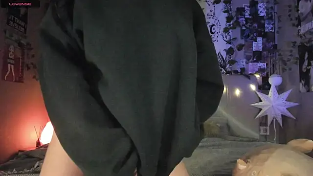 Anisawithlove online show from 02/18/25, 12:39