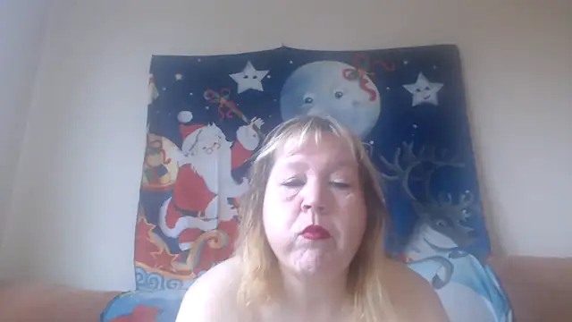 Snapshot of Blasflittchen chatting on 12/16/24, 11:22 Blasflittchen online show from 12/16/24, 11:22