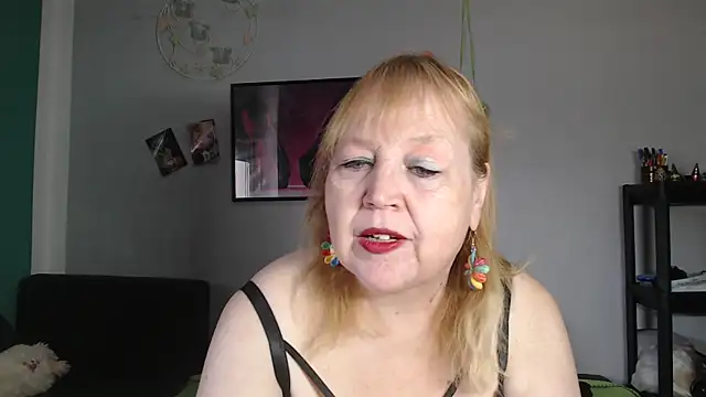 Snapshot of Blasflittchen chatting on 03/27/26, 11:21 Blasflittchen online show from 03/27/26, 11:21