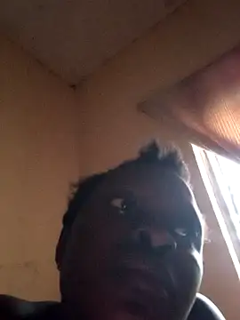 Snapshot of pretty_amaal chatting on 12/28/24, 05:55 pretty amaal online show from 12/28/24, 05:55